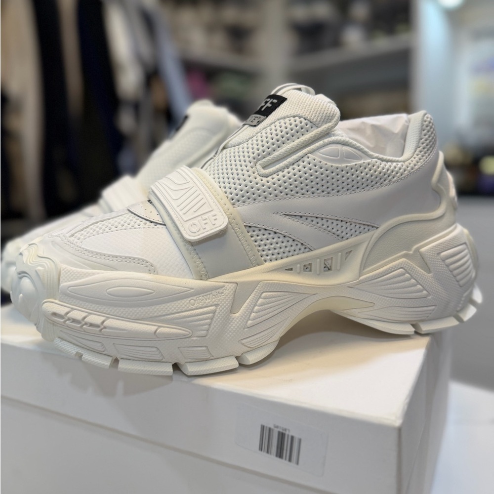 Off-White Glove Slip on White